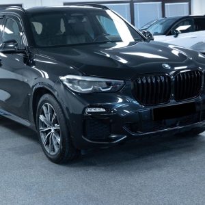 BMW X5 xDrive45e M-Sport Affichage tête haute Panoramique Régulateur de vitesse adaptatif LED – Image 1
