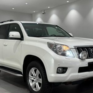 Toyota Land Cruiser 3.0D-4D 193CH 60e ANNIVERSAIRE 5 PLACES CUIR NAVIGATION – Image 1
